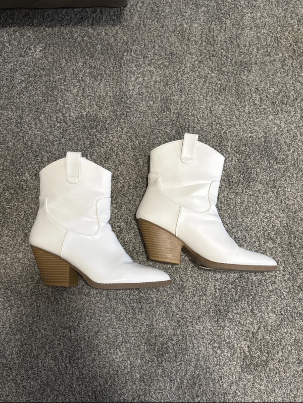 White Windsor Ankle Boots for Women - Classic Stacked Heel